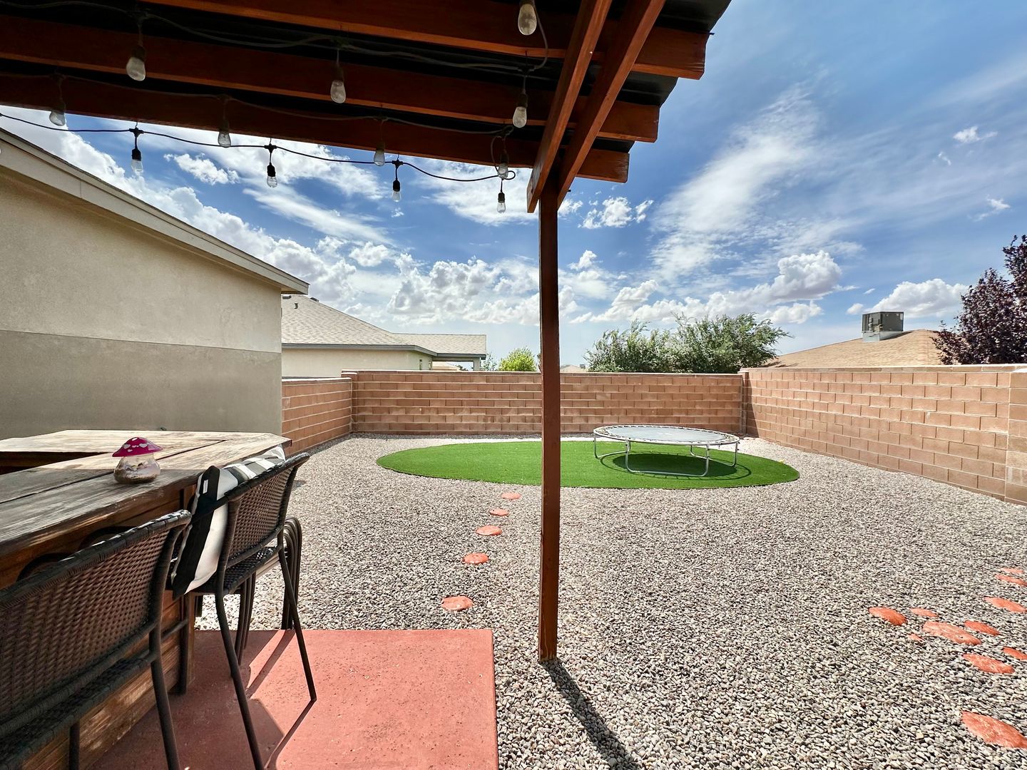 Alamogordo House: 1077 El Nido Dr