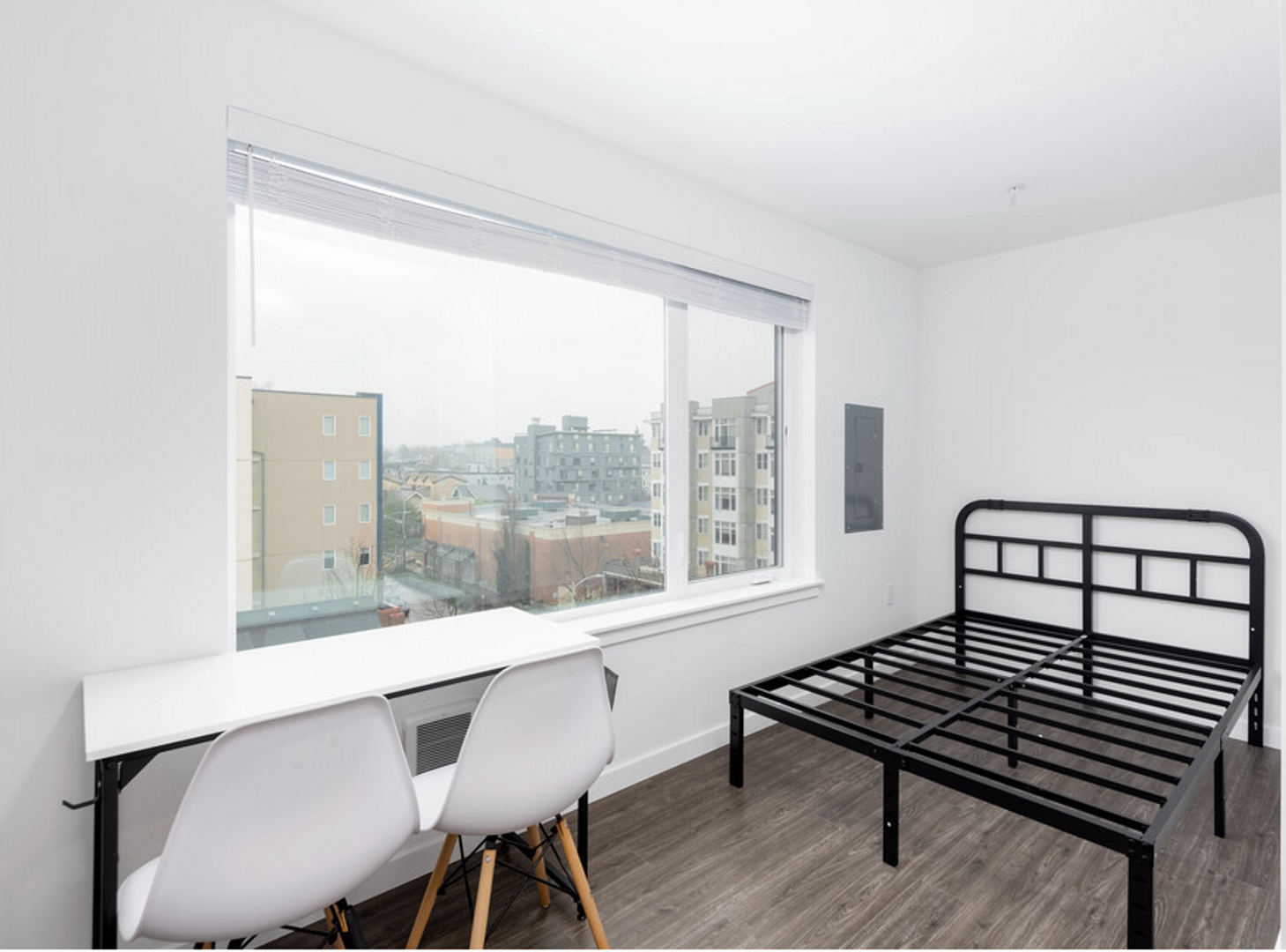 Seattle Apartment: 4727 12th Ave NE