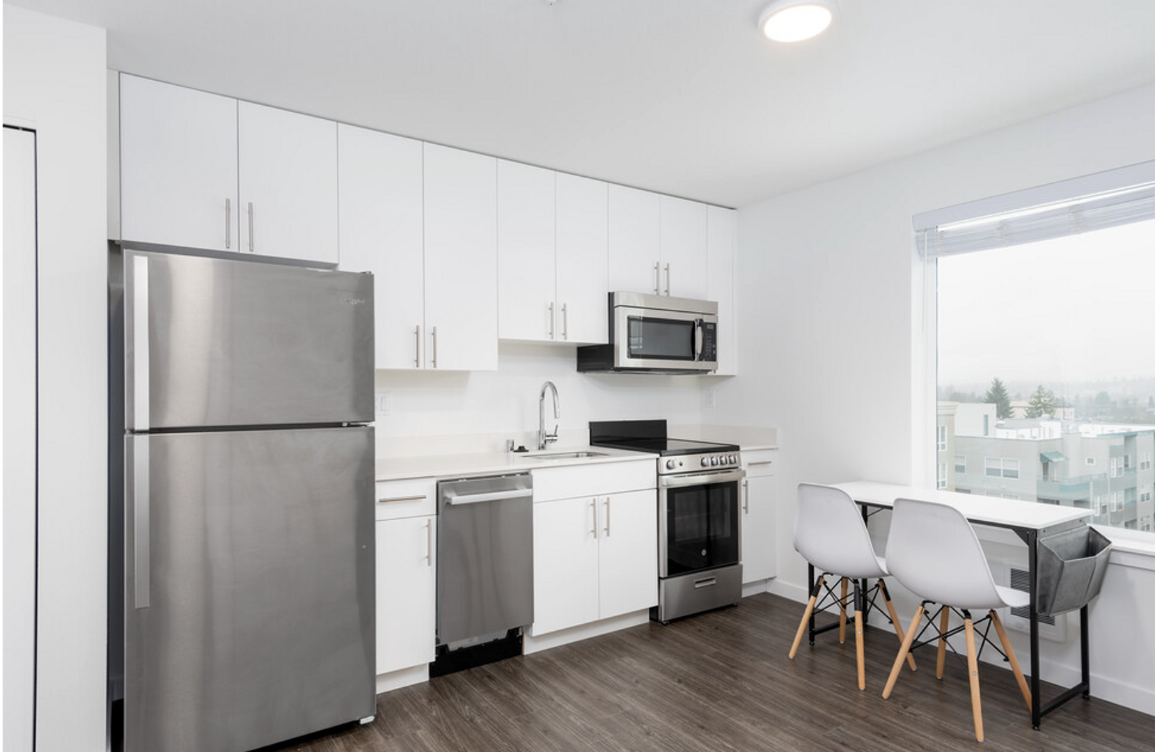 Seattle Apartment: 4727 12th Ave NE
