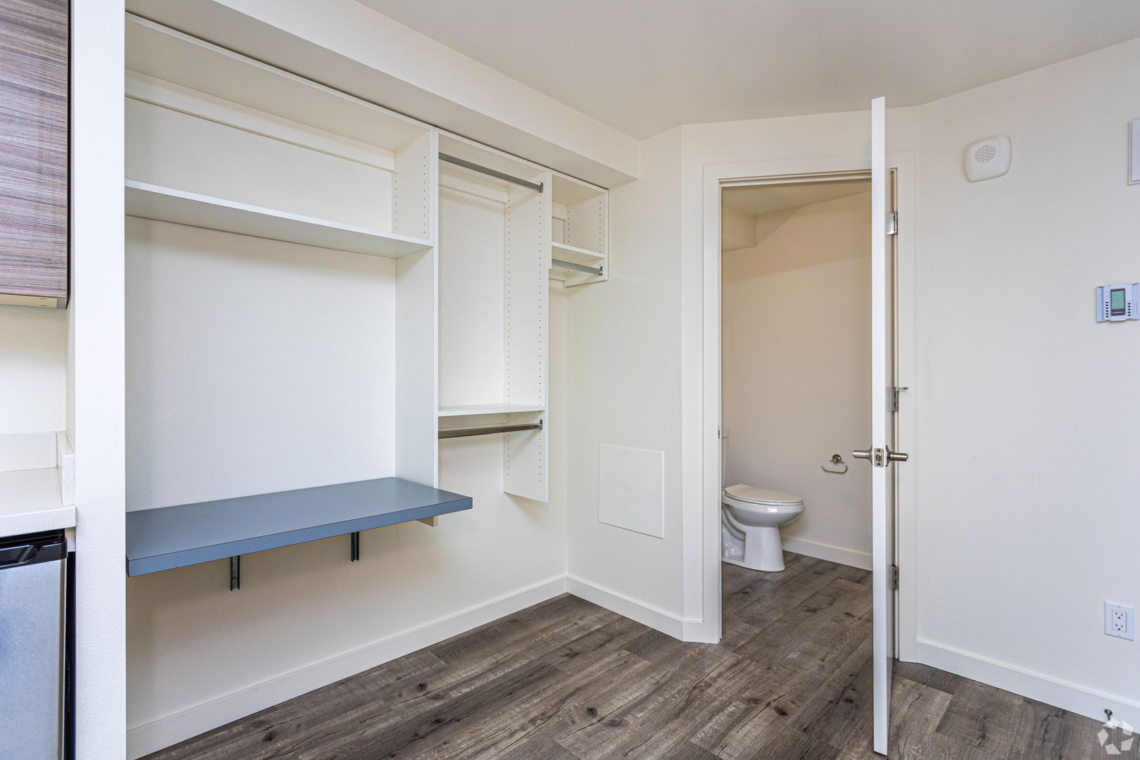 Seattle Apartment: 4536 20th Ave NE