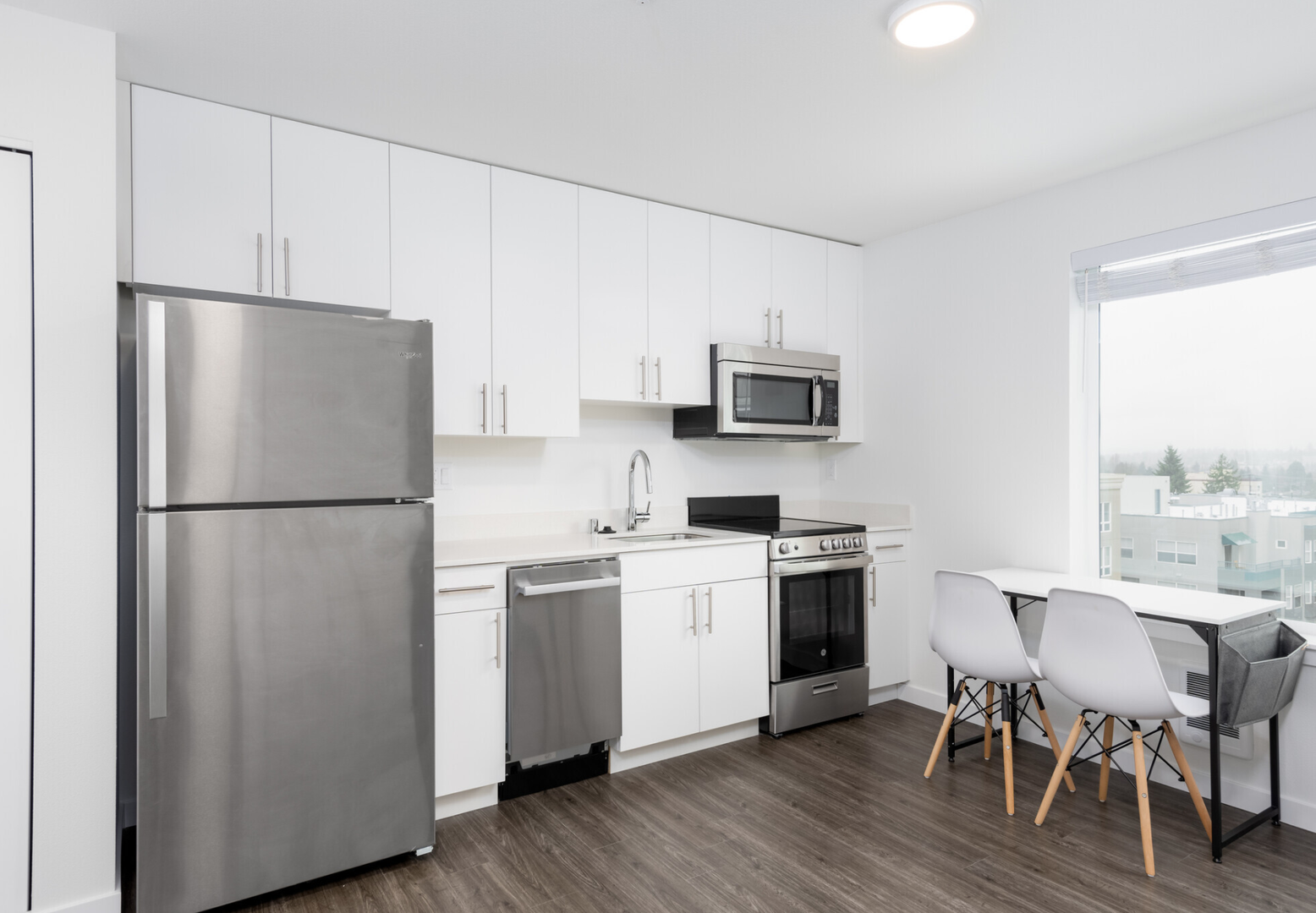 Seattle Apartment: 4727 12th Ave NE