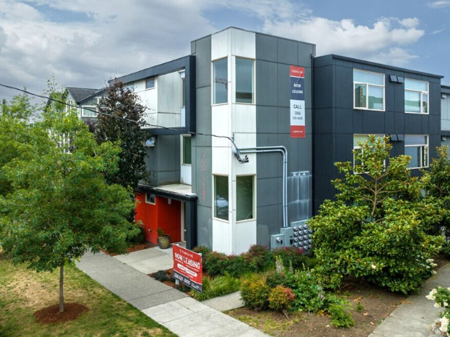 Seattle Apartment: 155 17th Avenue