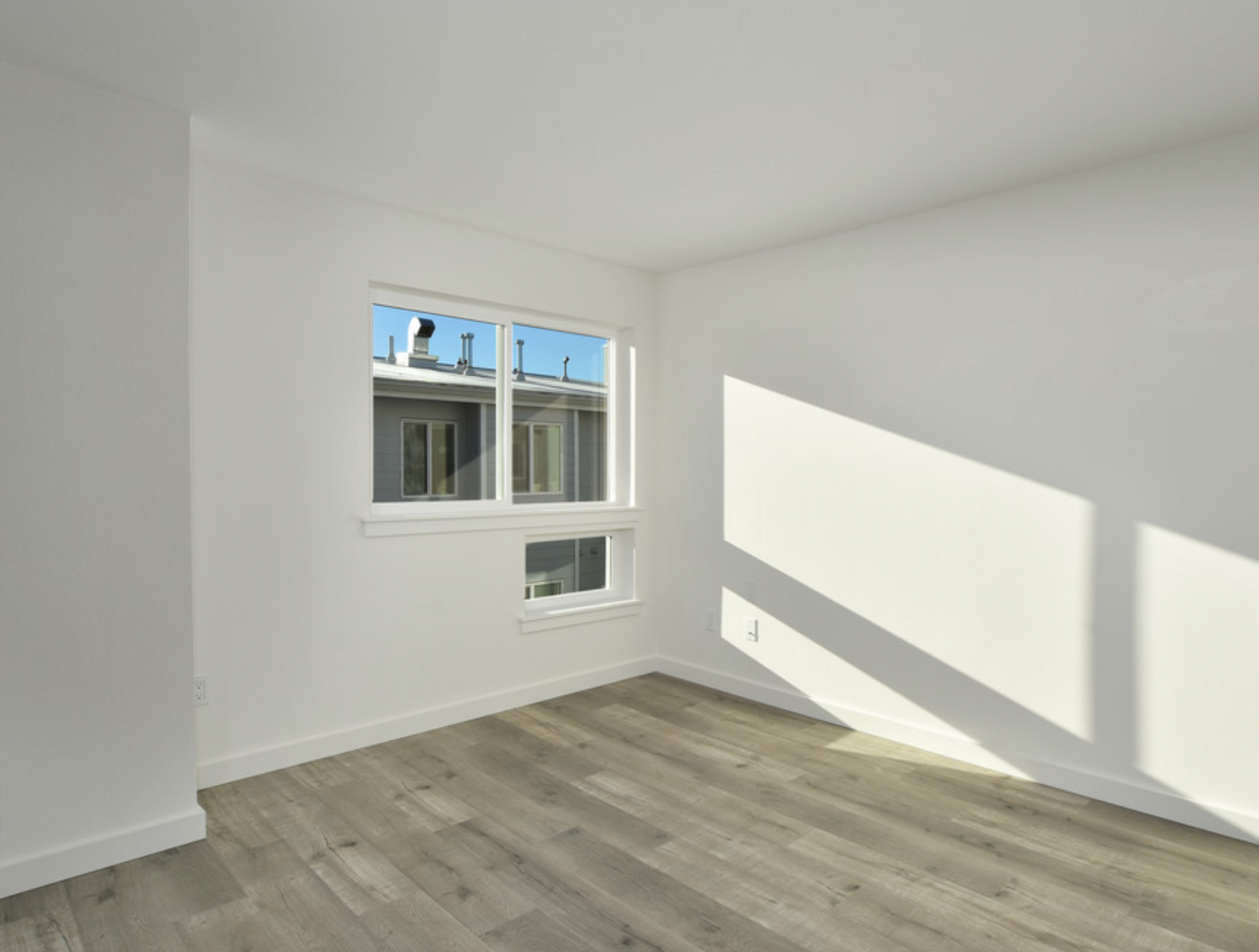 U20 Apartments 4536 20th Ave NE 11 of 12