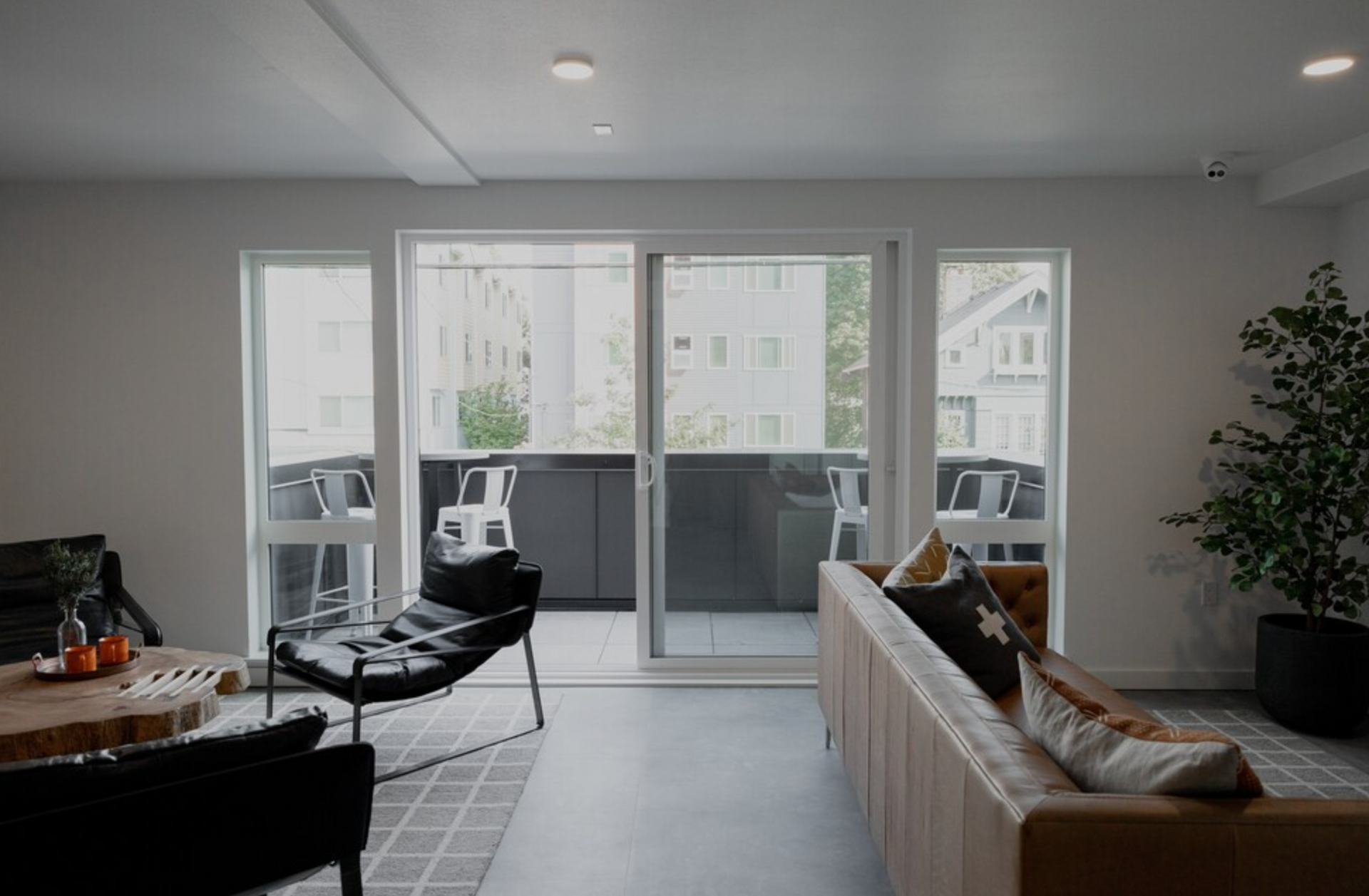 Clara 4730 19th Ave NE 5 of 12