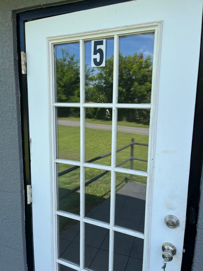 Dublin Apartment: 407 W Moore St