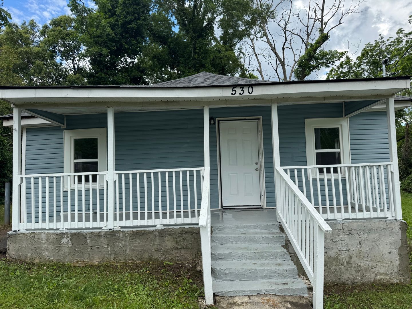 Griffin House: 530 E Tinsley St