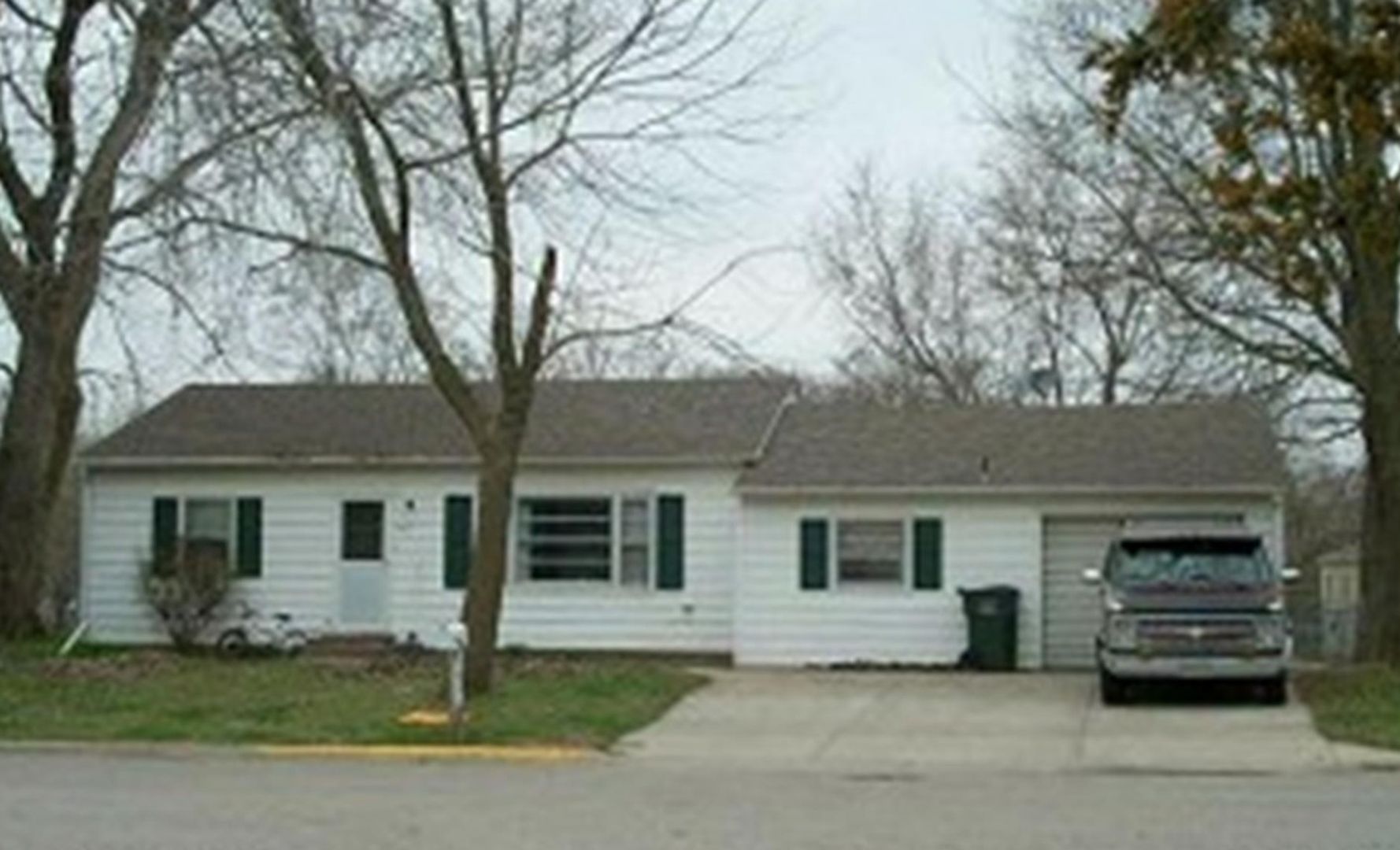 Ames House: 321 Teagarden Drive