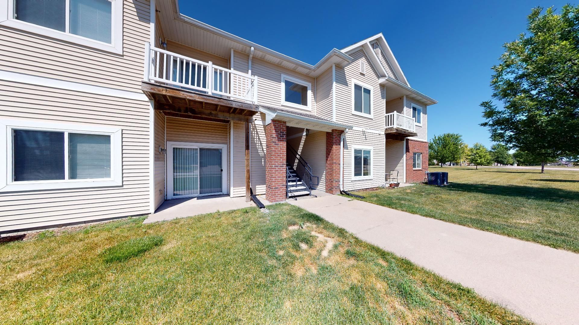 Ankeny Condo: 1835 SW White Birch Cir #10