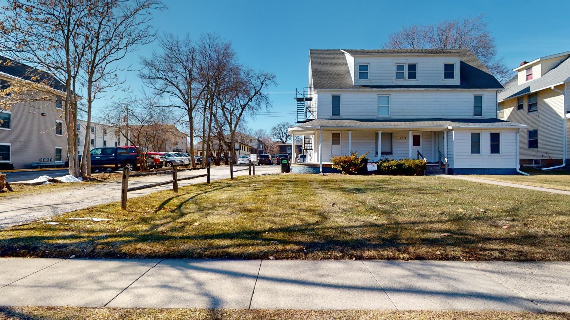 Ames Apartment: 139 Sheldon Avenue