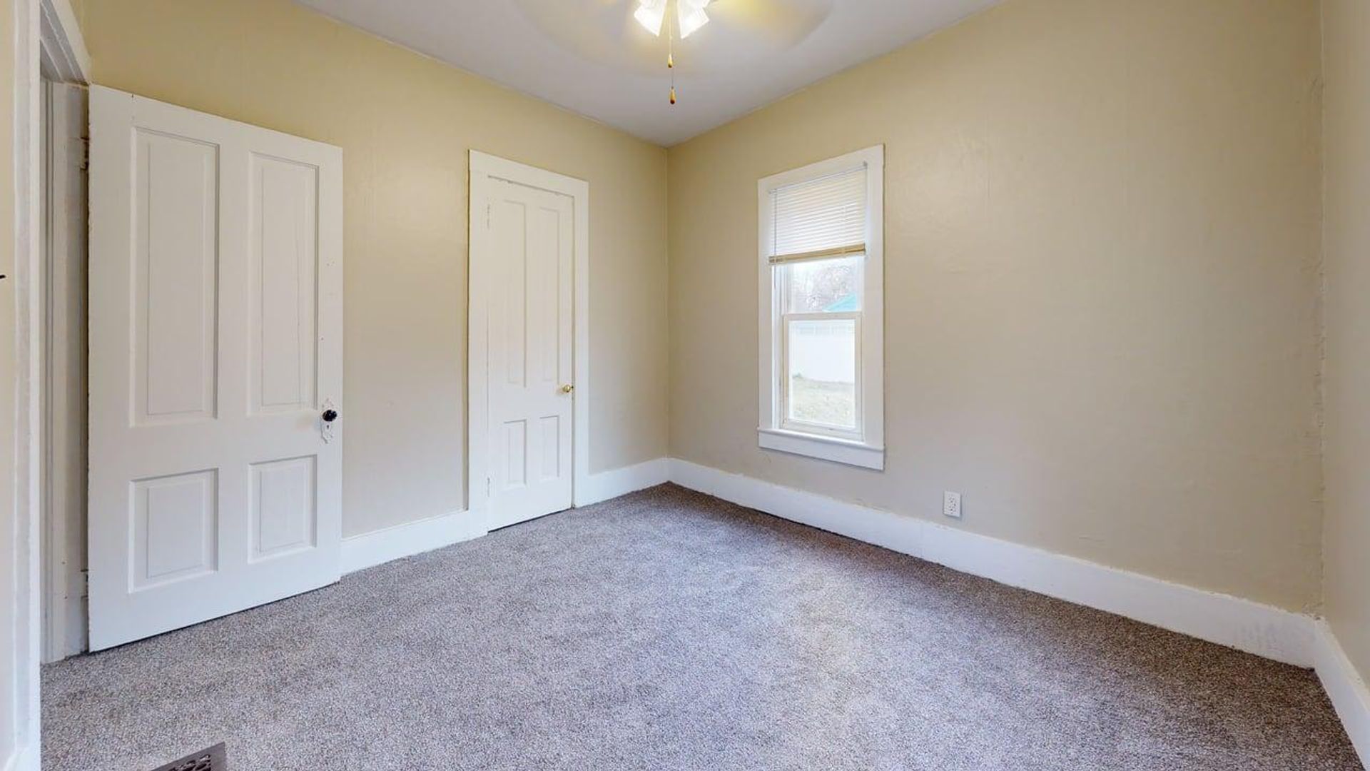 Ames House: 919 Douglas Avenue