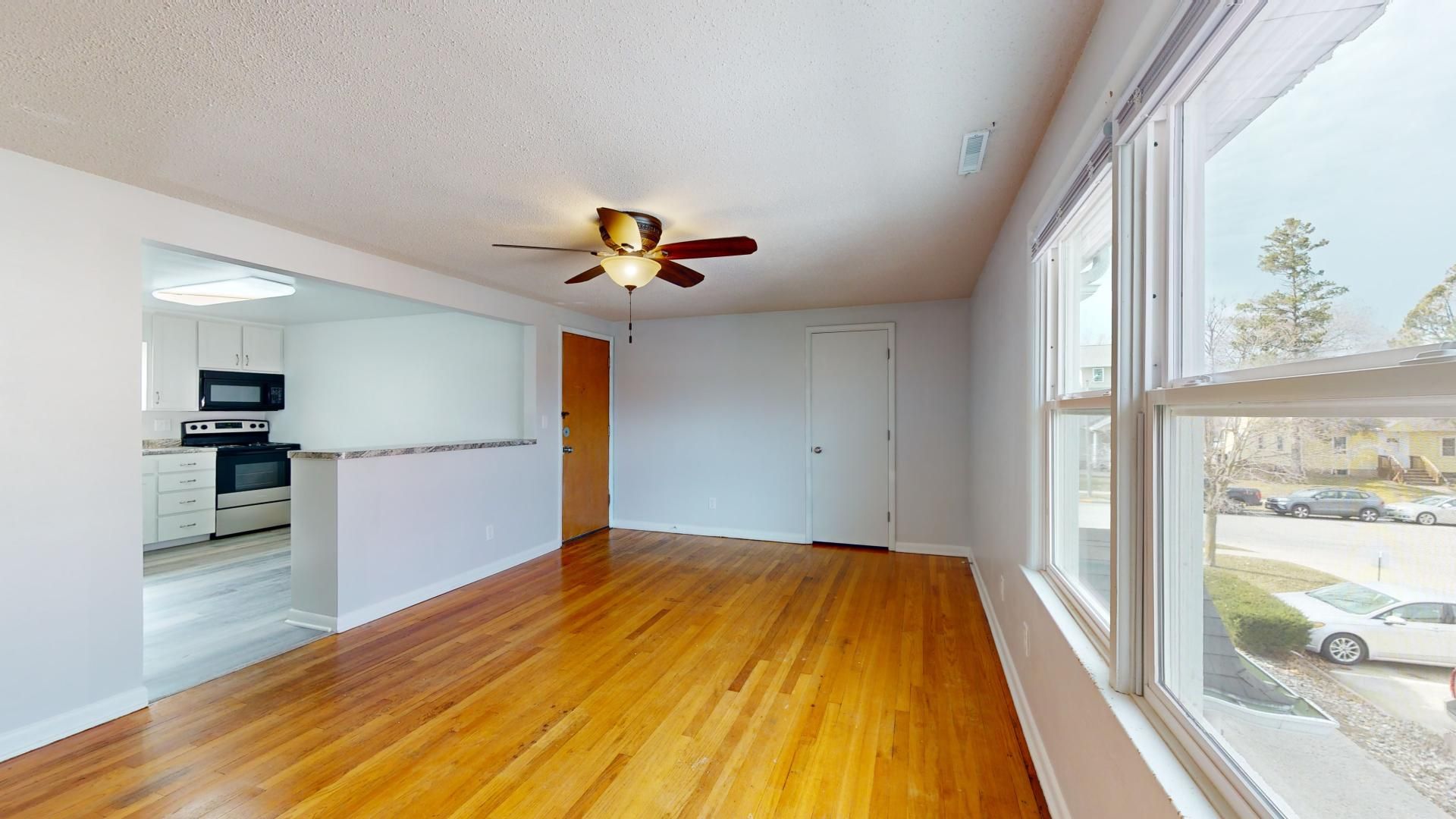136 Campus Ave 3 of 12