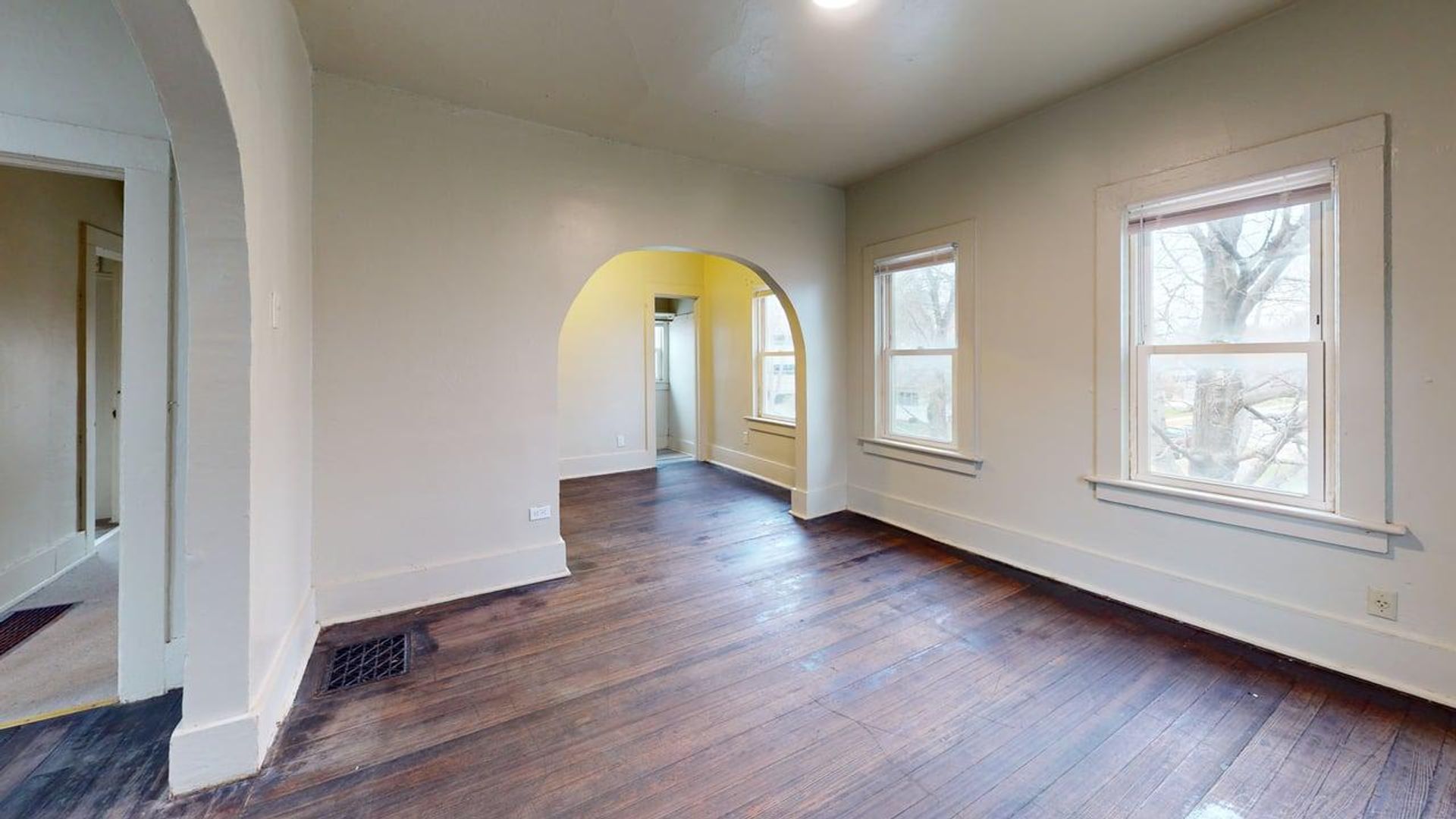 Ames House: 921 Douglas Avenue