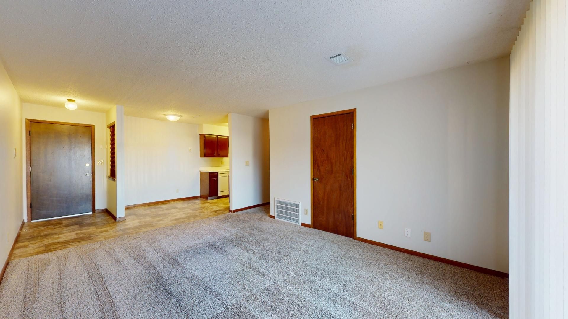 3500 Grand Ave 3 of 10