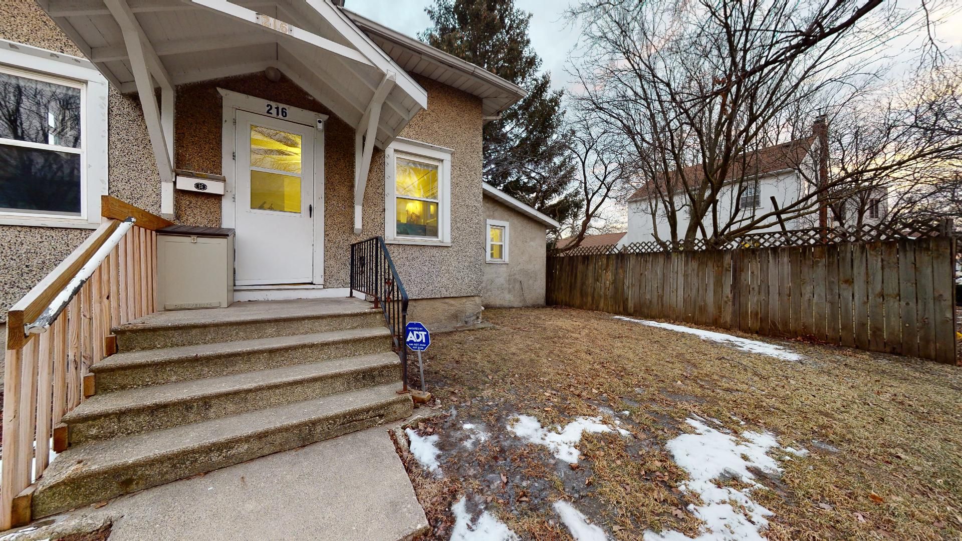 Ames House: 216 South 2nd Street