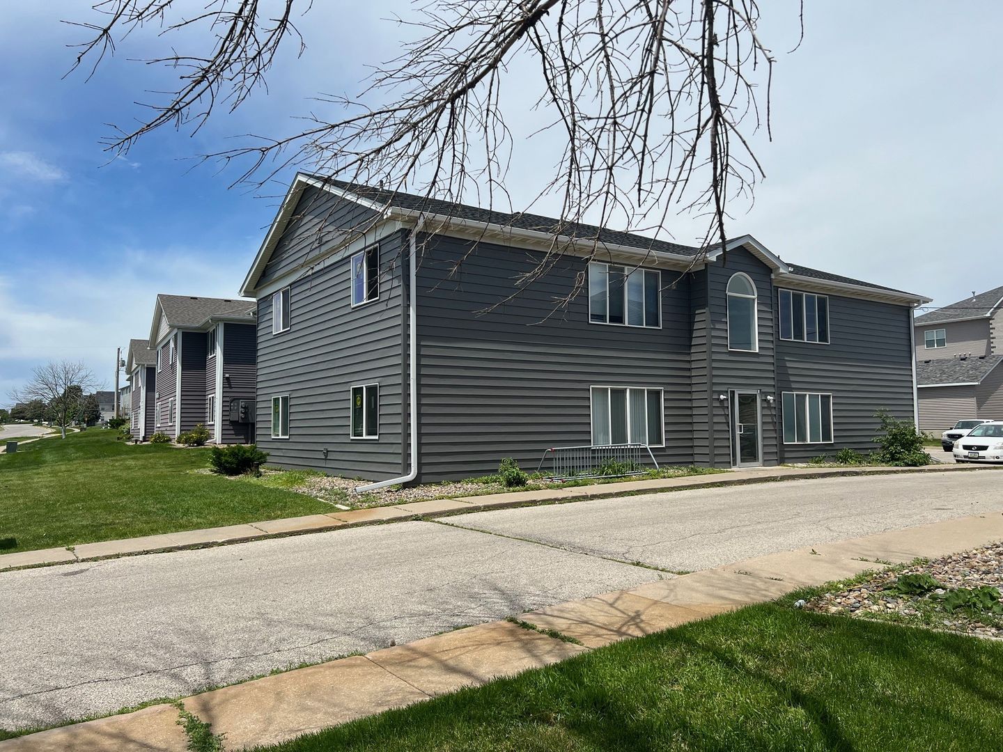 Ames Apartment: 4525 Steinbeck Street