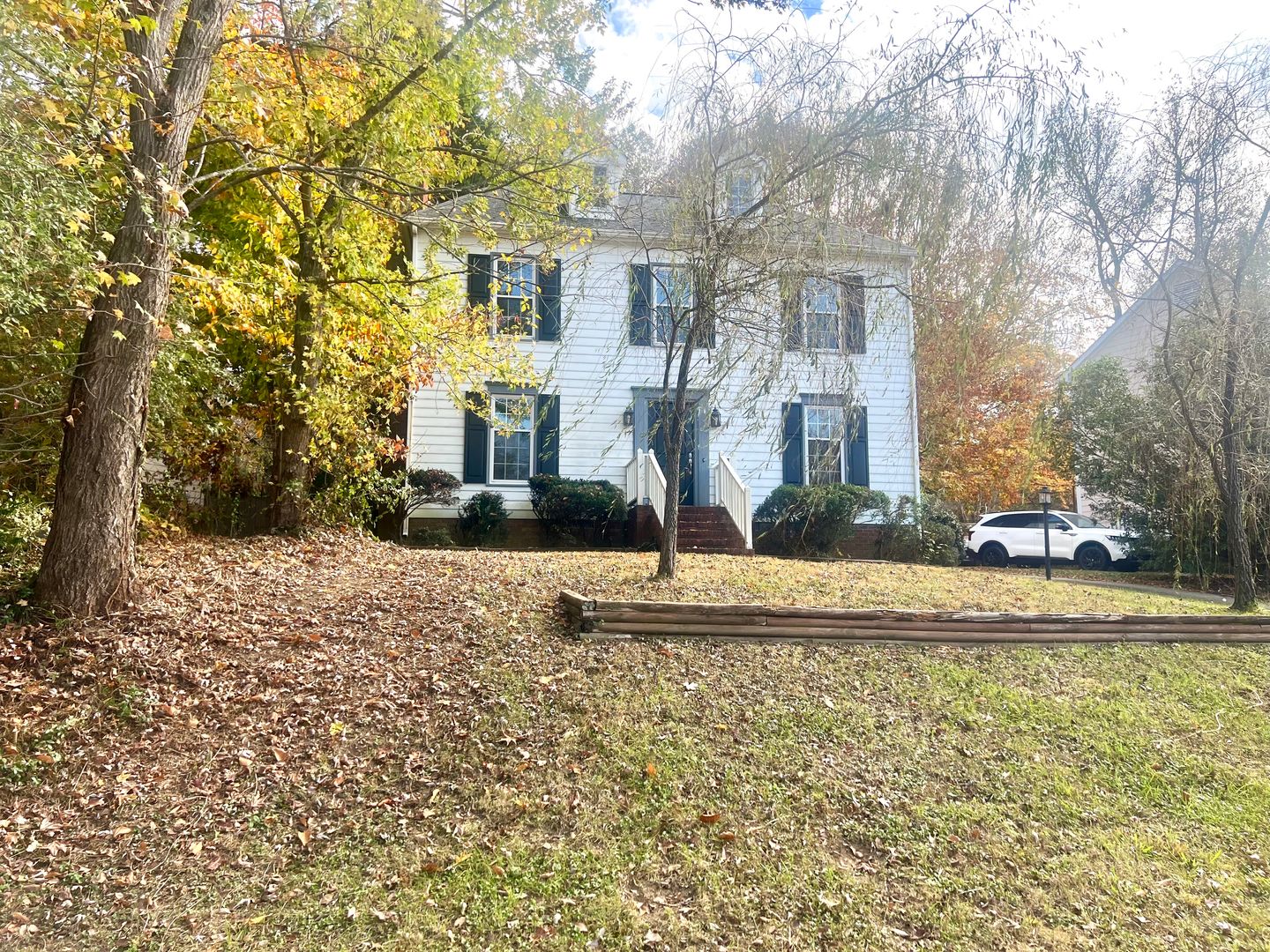 Greensboro House: 5607 Watercrest Drive