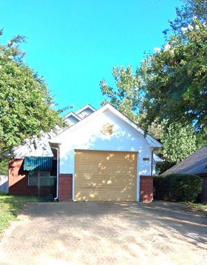 2 bd/2 ba house - 2558 Arlington - Tupelo