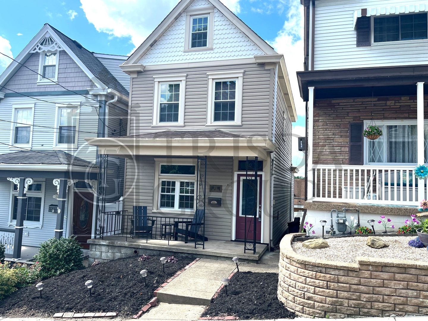 Pittsburgh House: 258