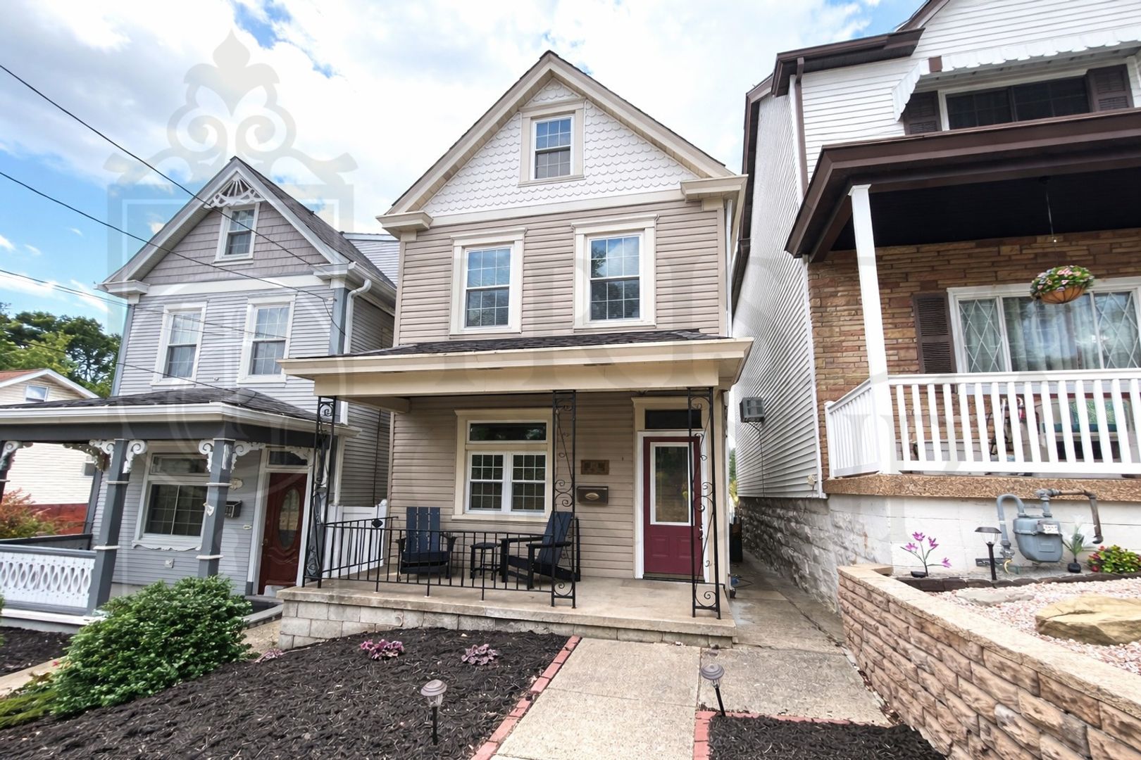 Pittsburgh House: 258