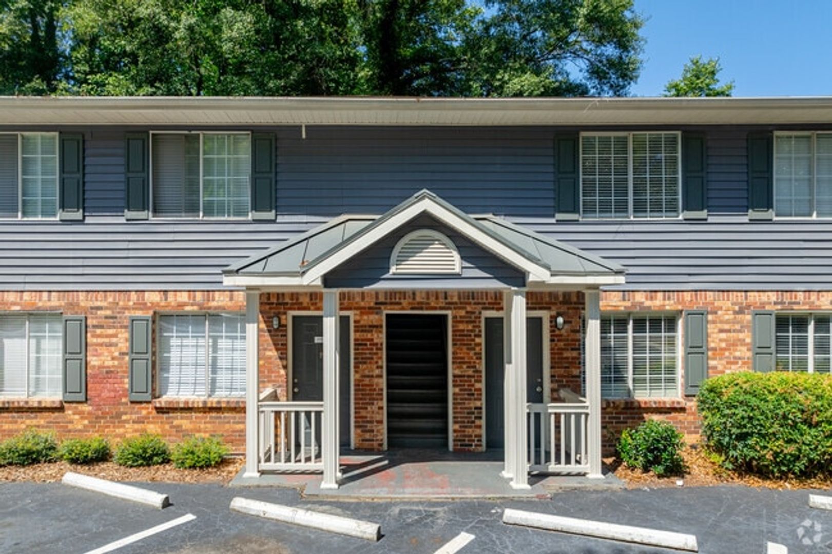 East Point Apartment: 1900 Stanton Delowe Drive