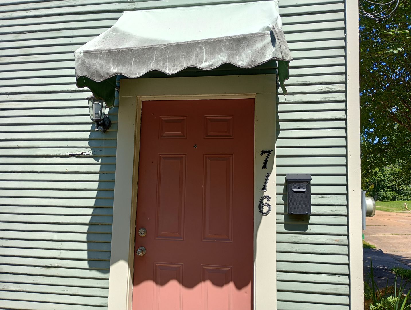 Alexandria Condo: 716 12th St