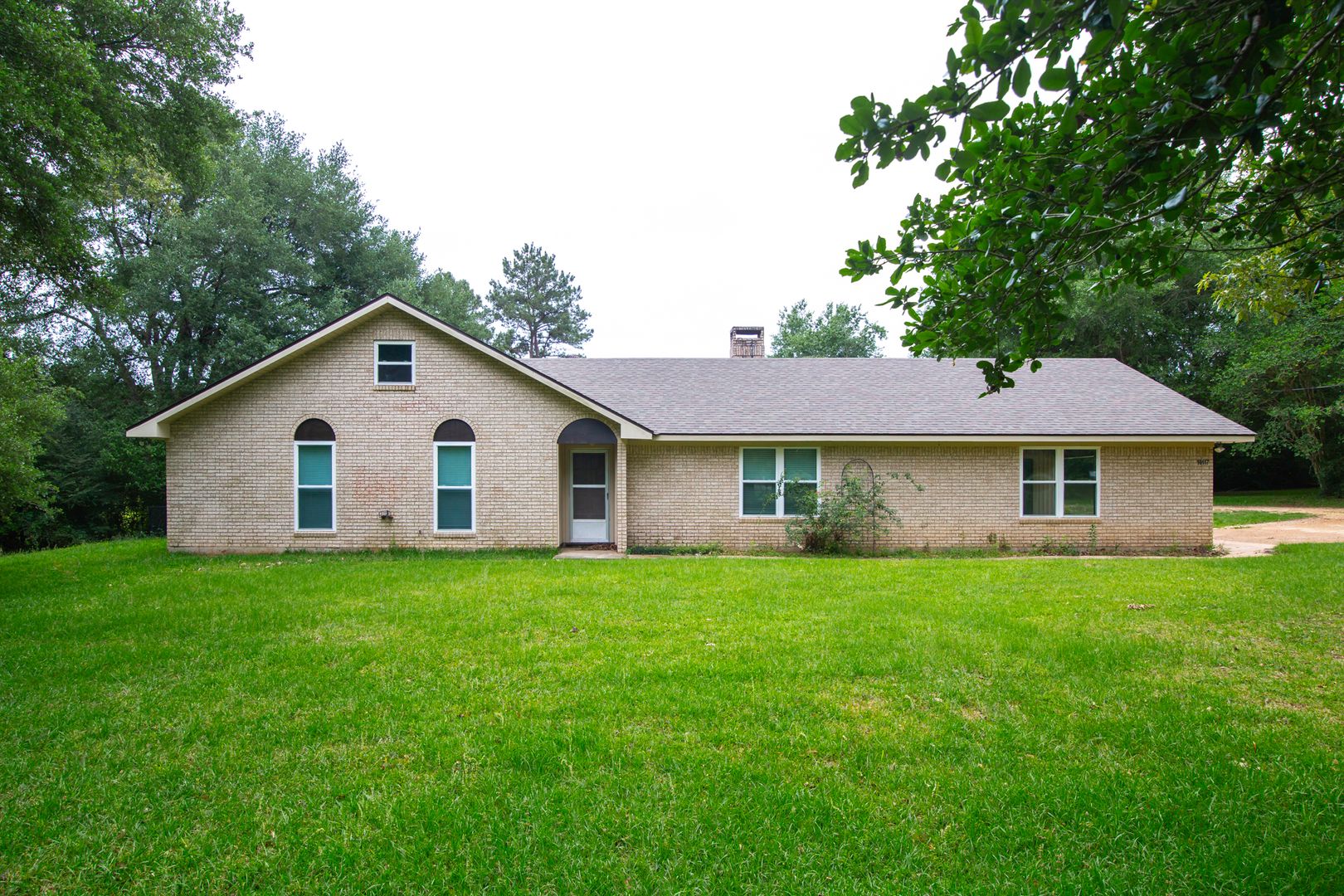 Boyce House: 10117 LA 28
