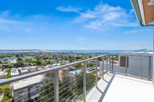 3BD/2BA with Panoramic Views – photo 1