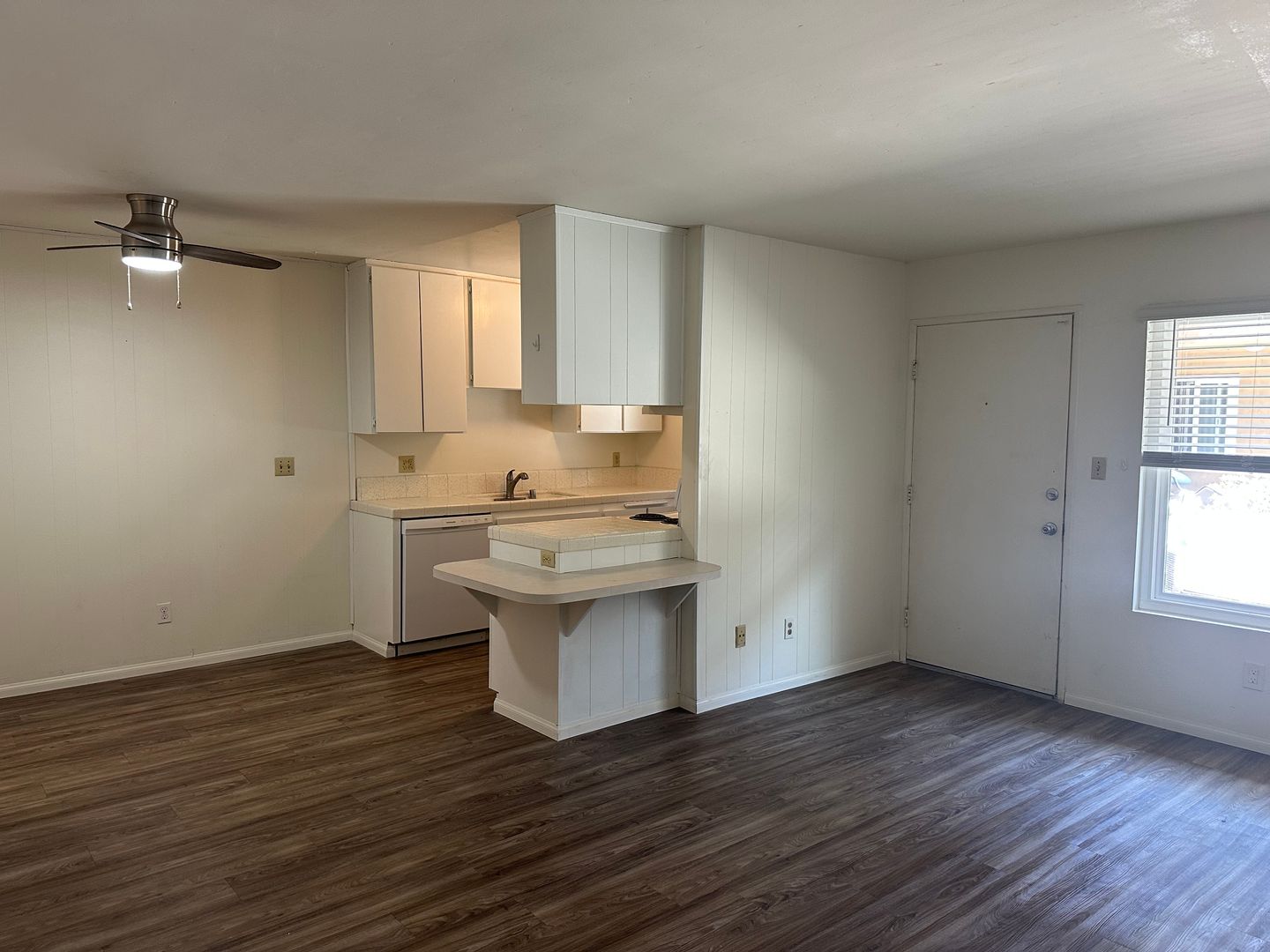 San Diego Apartment: 5055 Saratoga Avenue