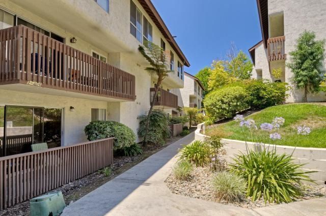 San Diego House: 6111 Rancho Mission Road