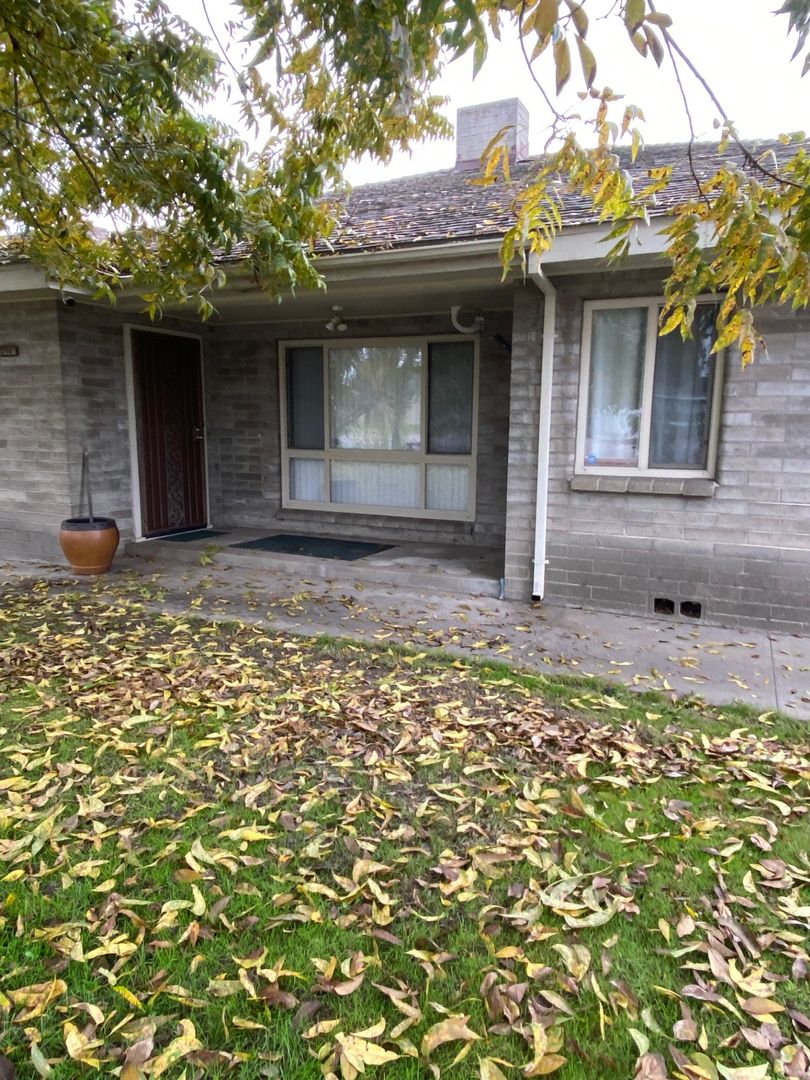 Modesto Apartment: 1516 Scenic Dr