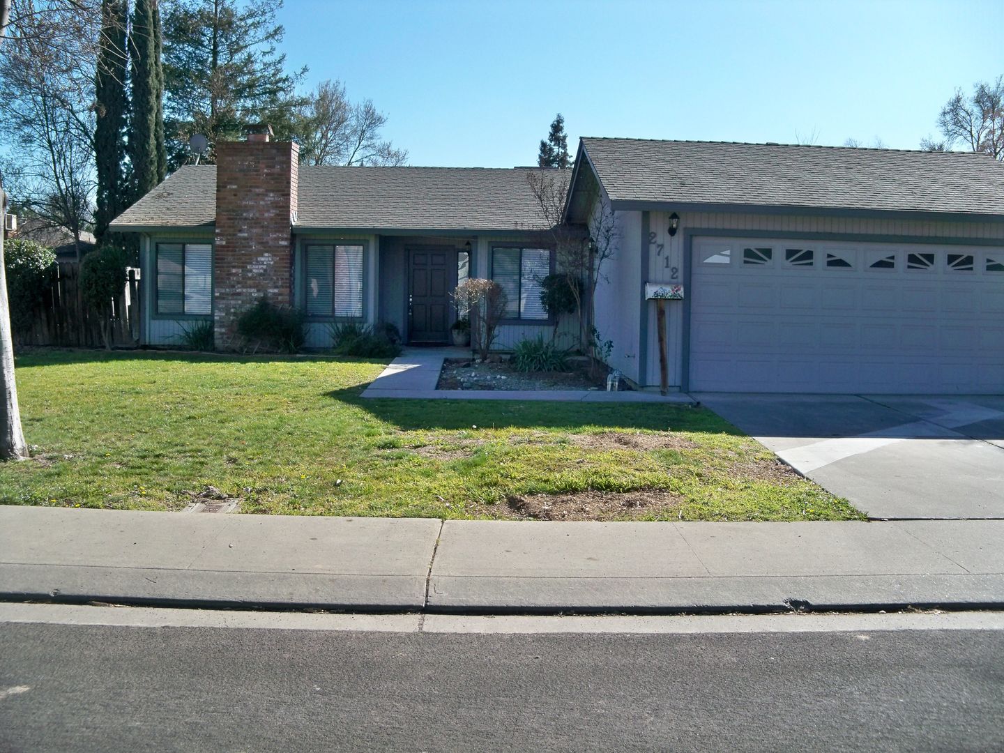 Modesto House: 2712 Peek Ct