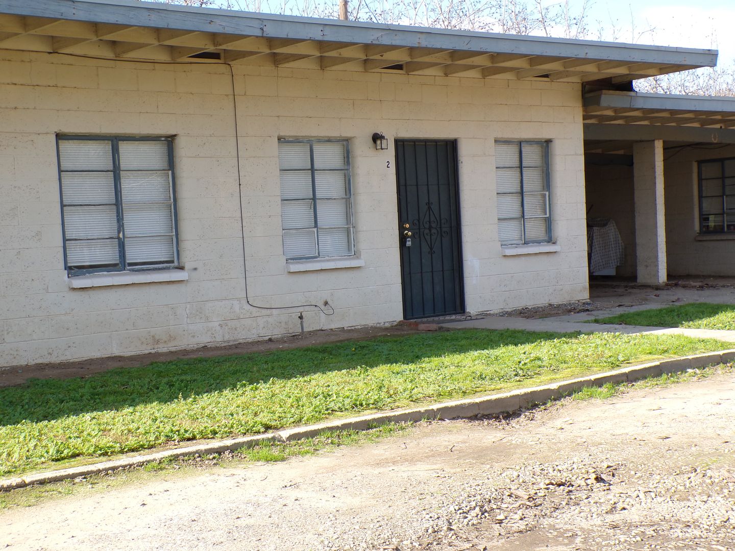 Modesto Apartment: 2209 Paradise Rd