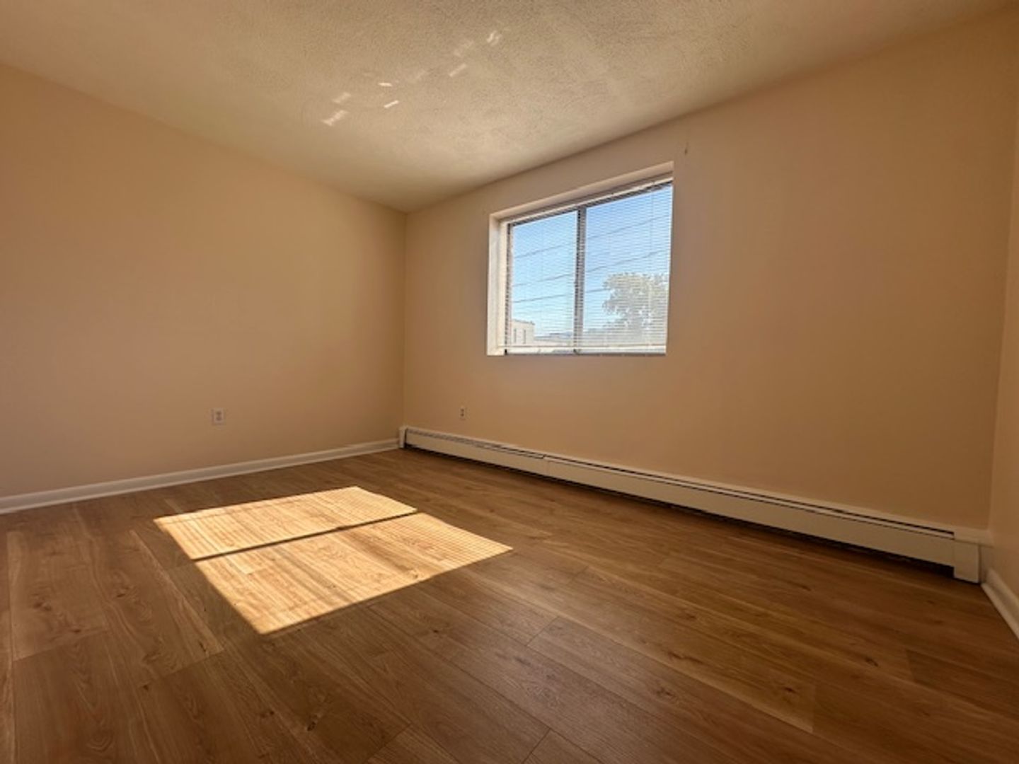 Quincy Apartment: 362 Centre St