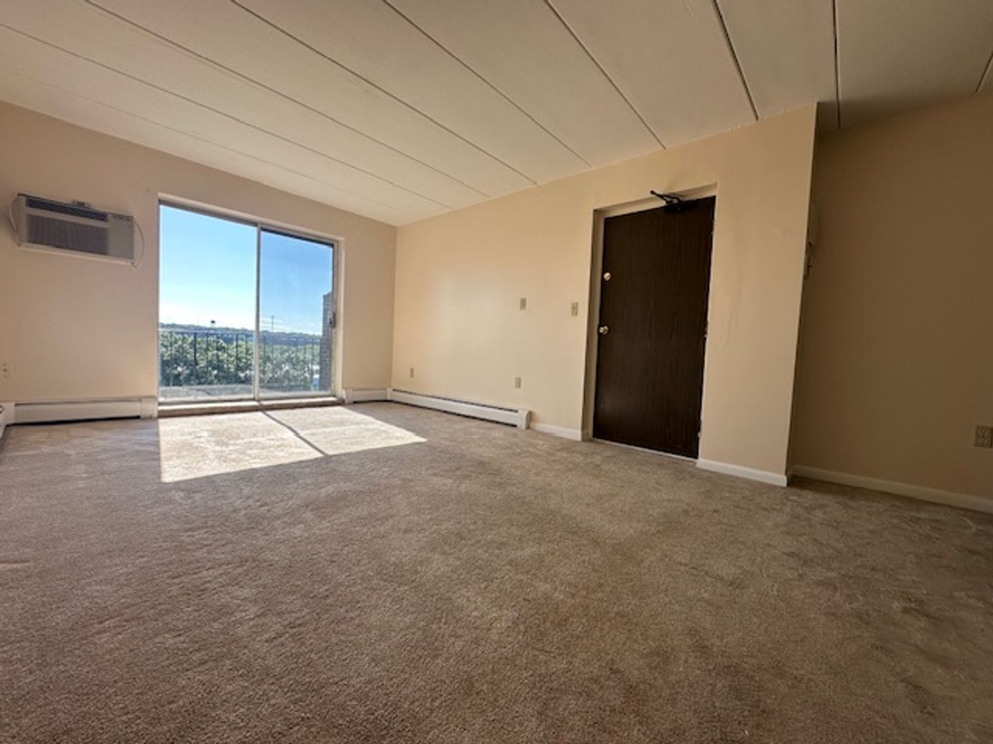 Quincy Apartment: 225 Independence Ave