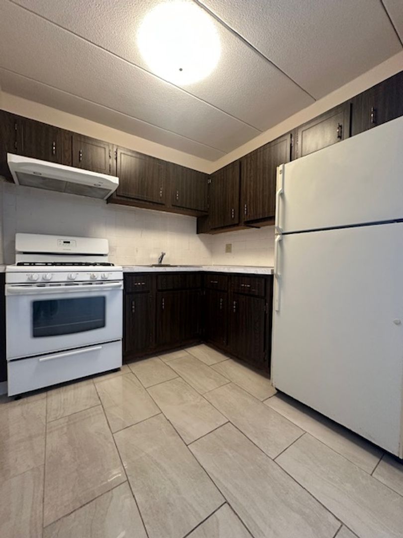 Quincy Apartment: 225 Independence Ave