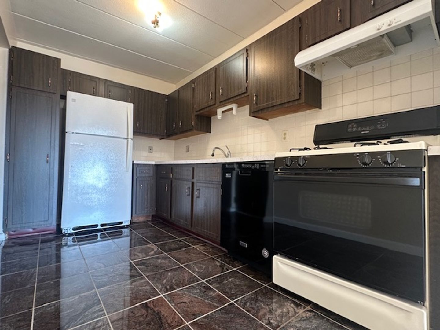 Quincy Apartment: 225 Independence Ave