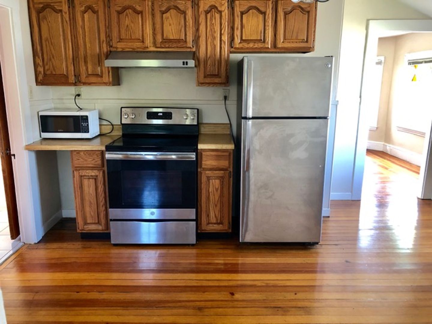 Quincy Apartment: 164-166 Franklin St