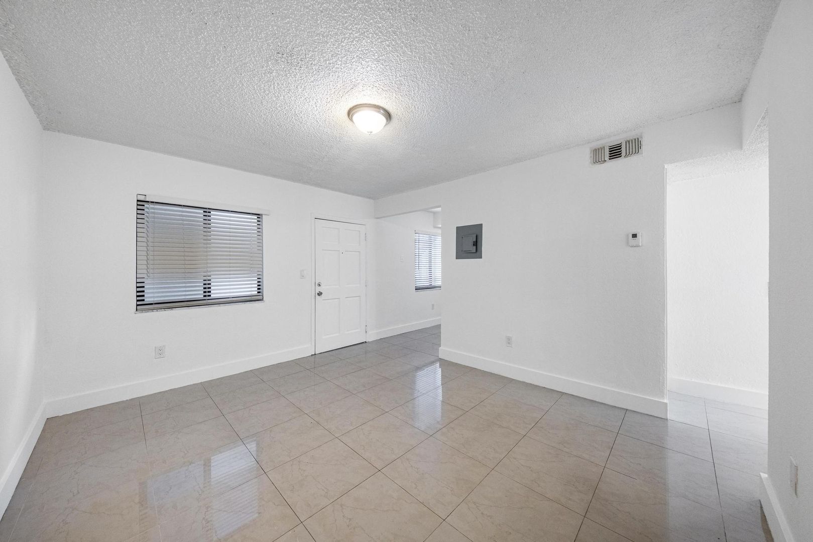 North Miami Apartment: 13251 Memorial hwy