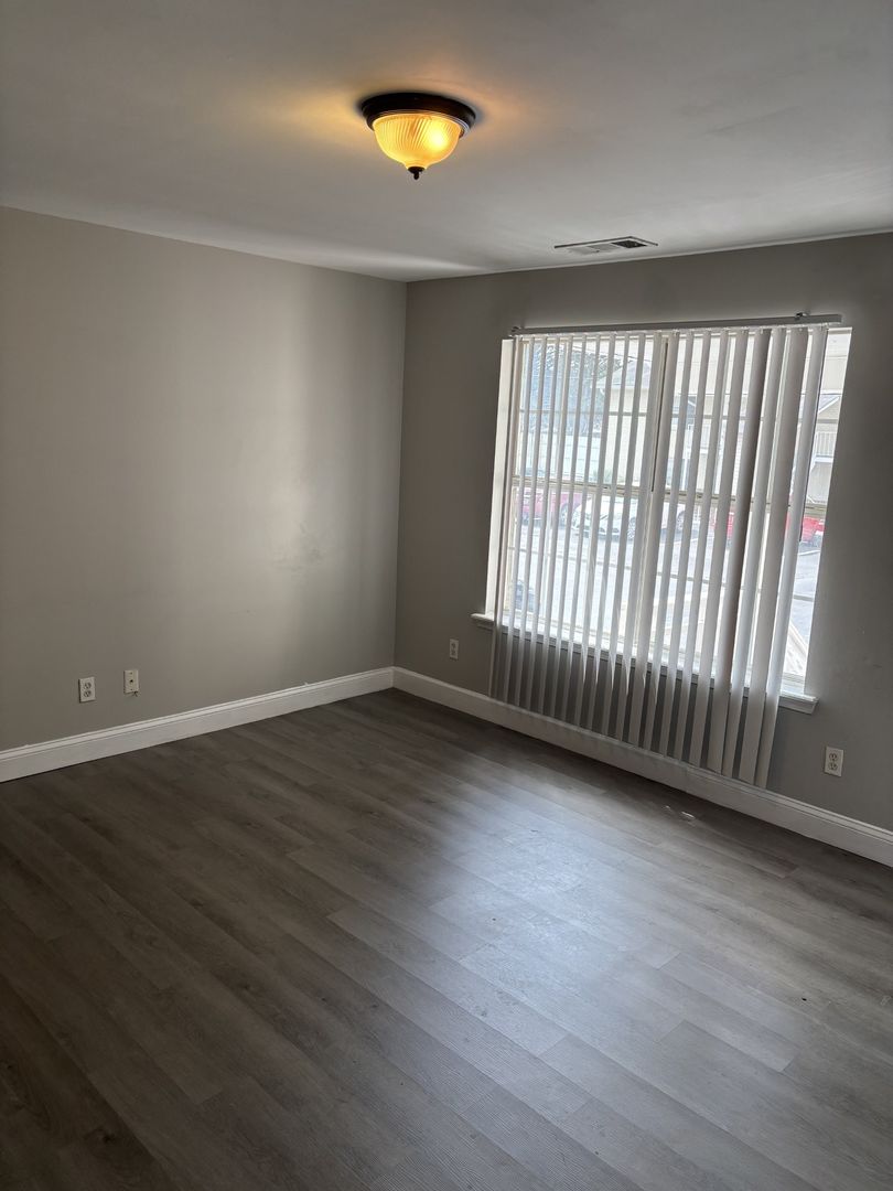 Cartersville Apartment: 320 Roth Ln SE