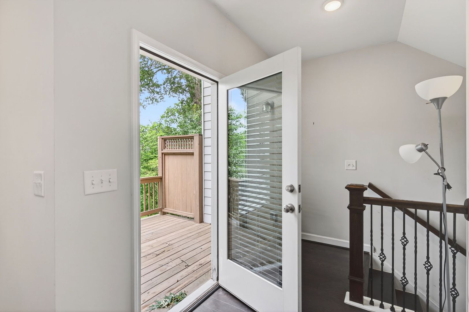 2860 Boone Dr 8 of 12