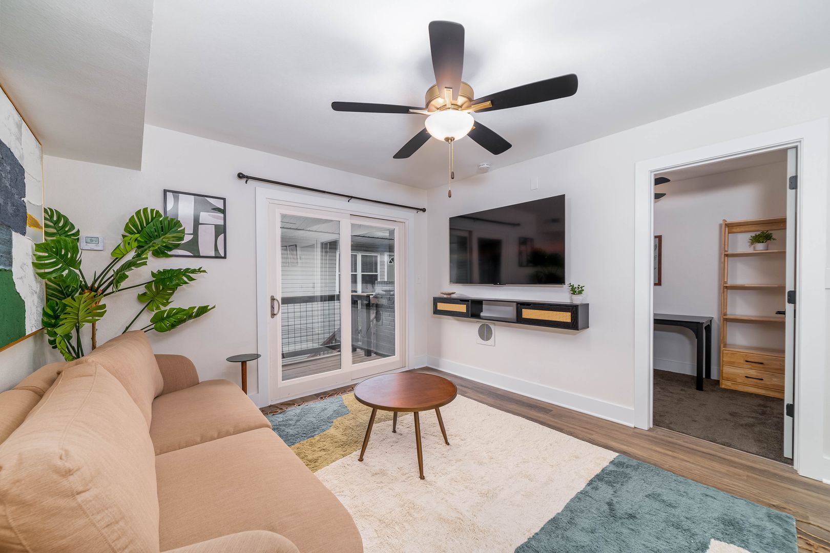 Norfolk Apartment: 1227 E Ocean View Ave