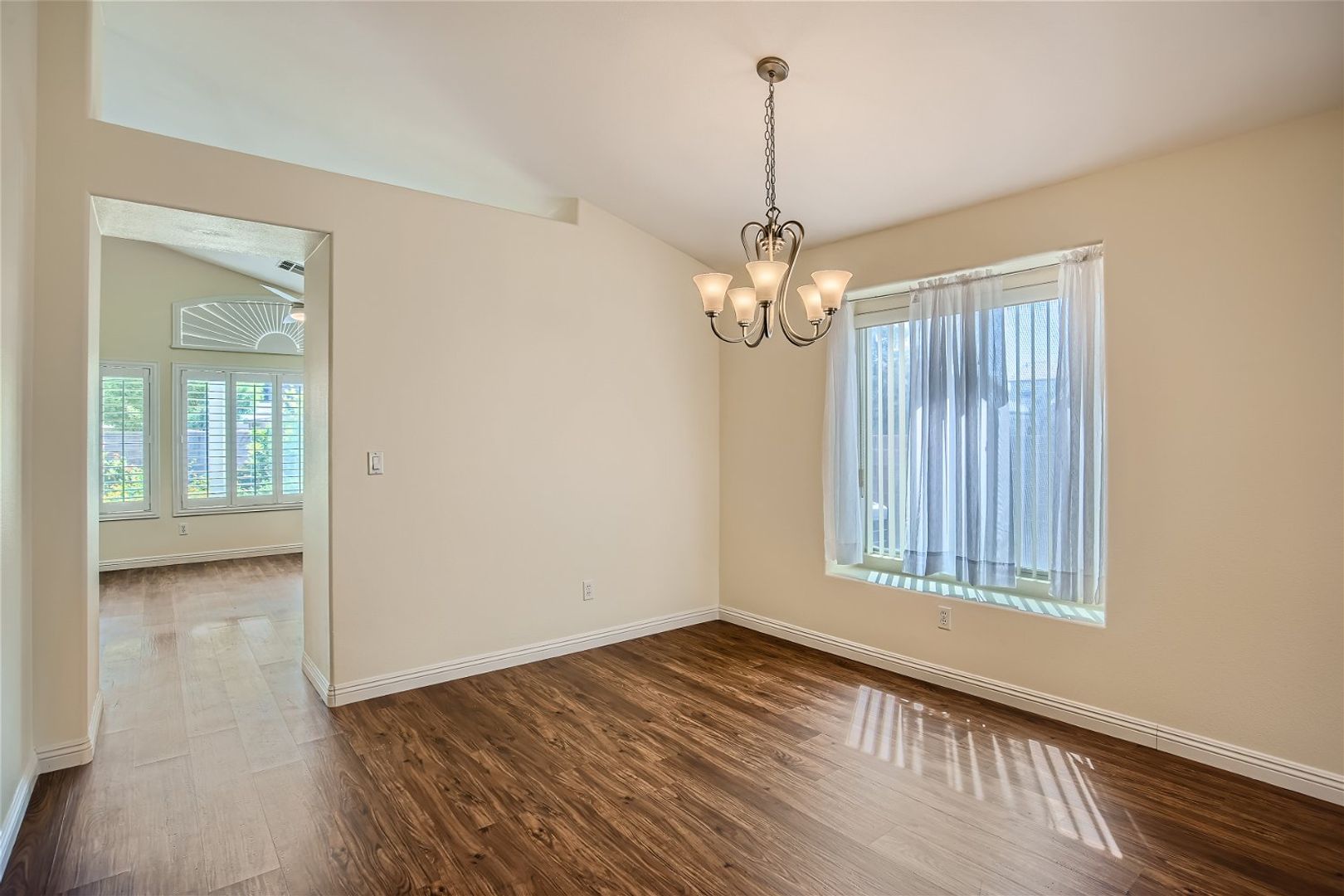 property for rent #4