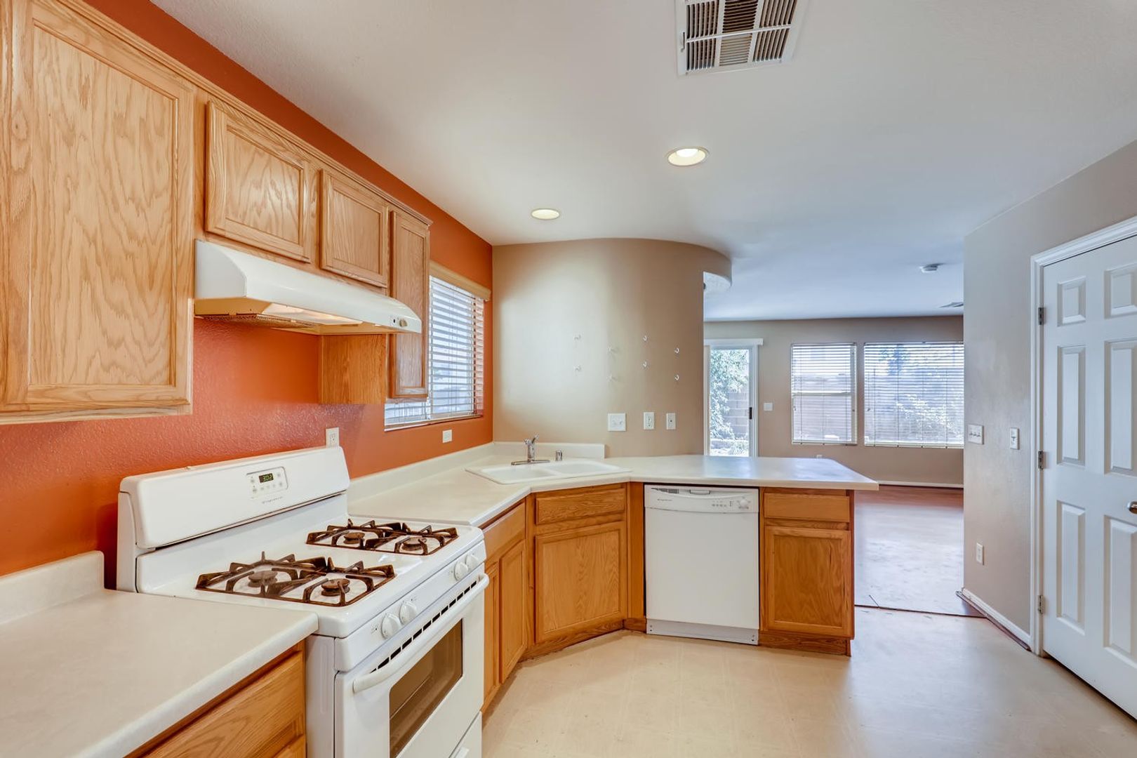 property for rent #7