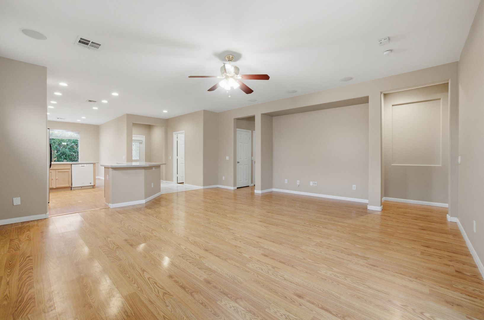 property for rent #5