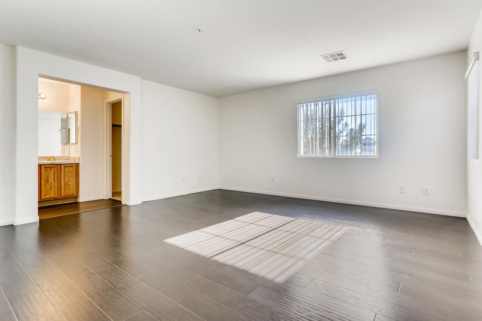 property for rent #5