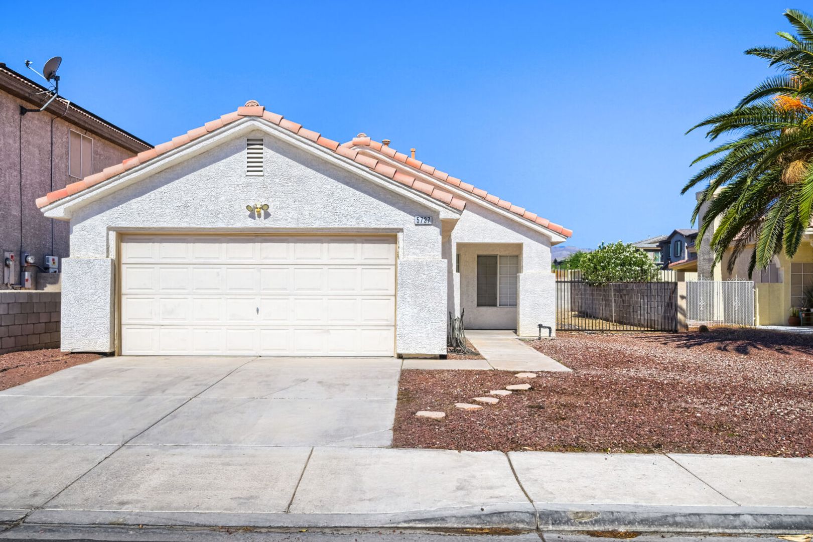 Las Vegas House: 5737 Grand Entries Drive