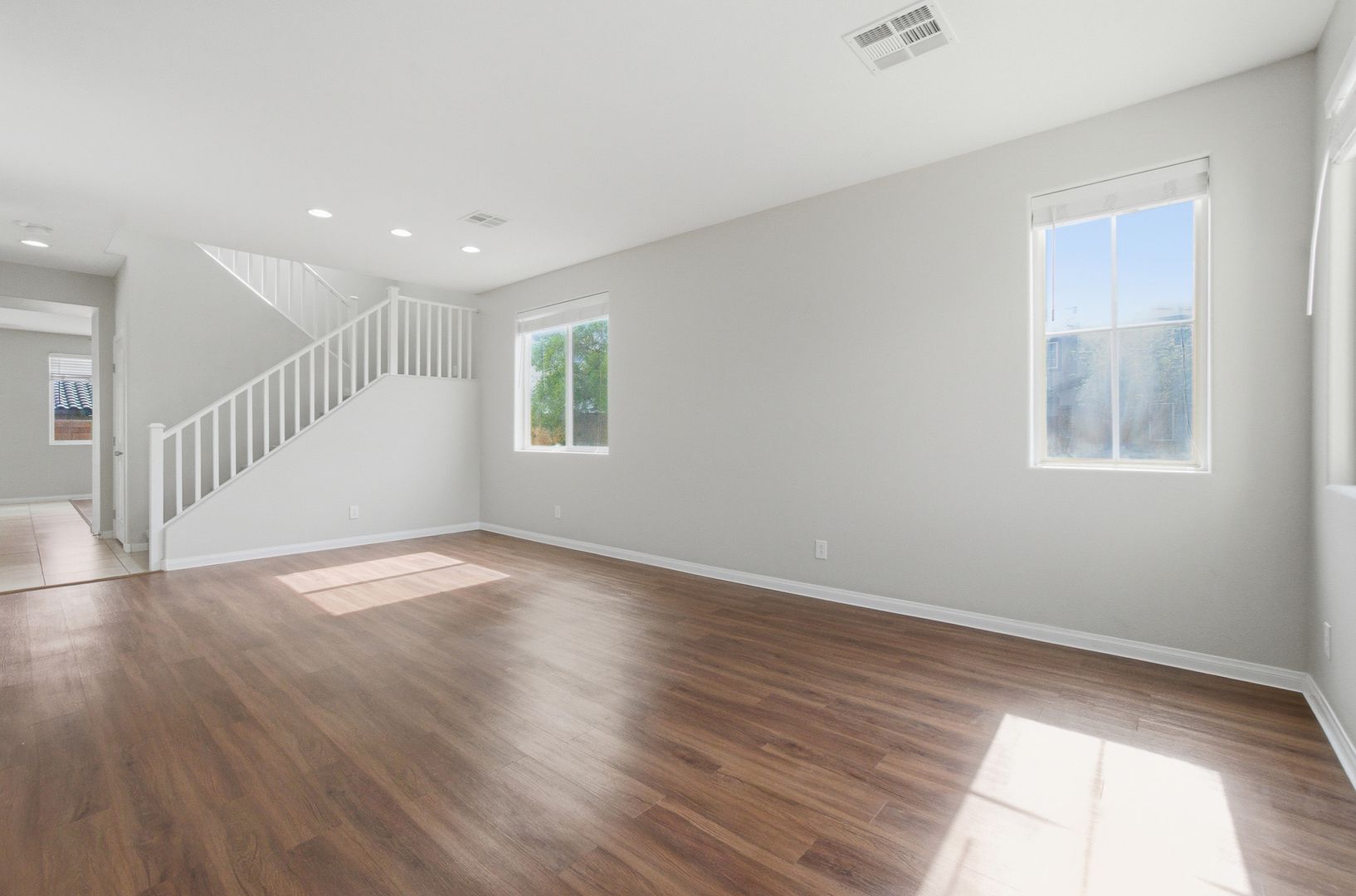 property for rent #1