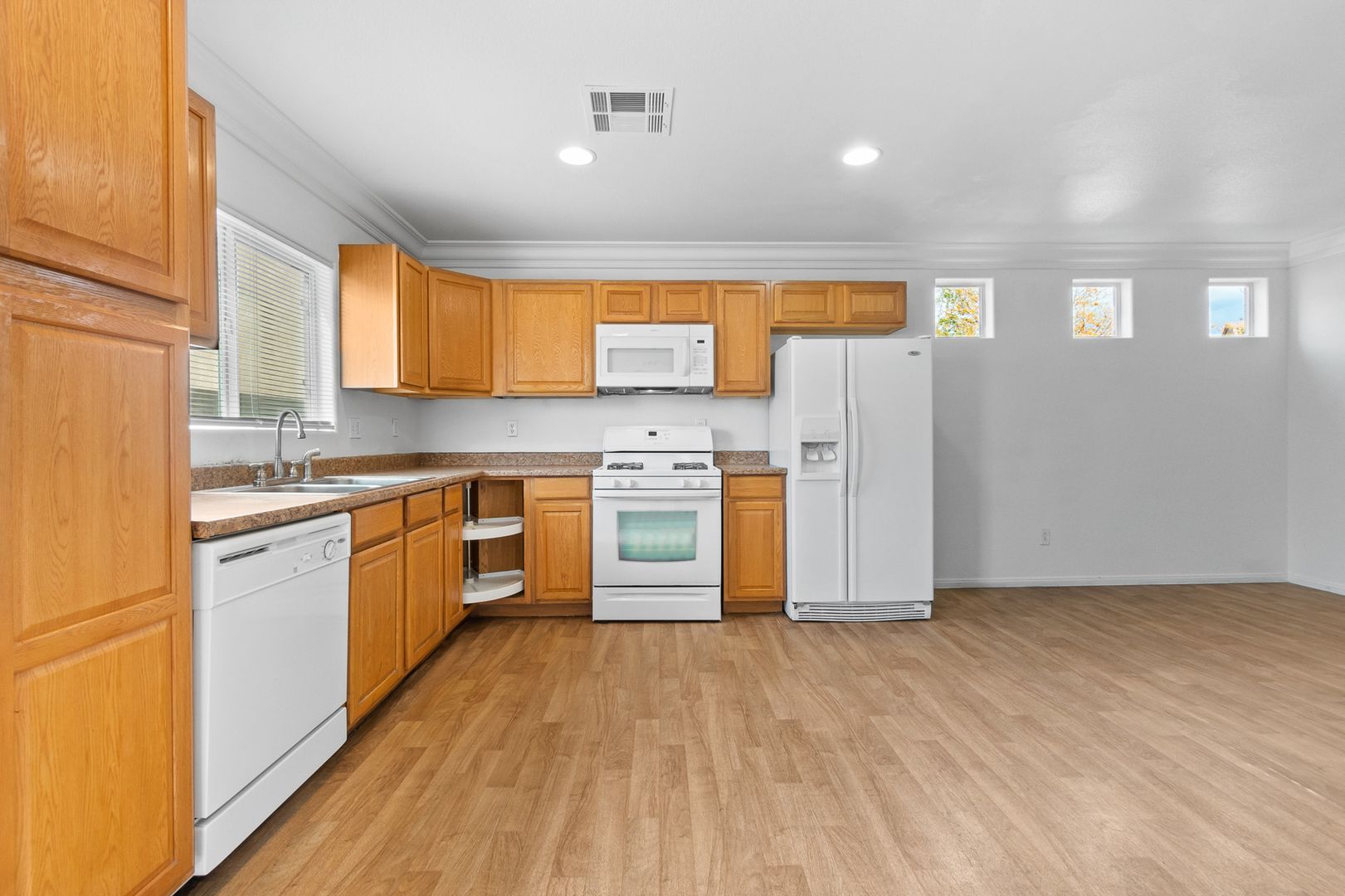 property for rent #5