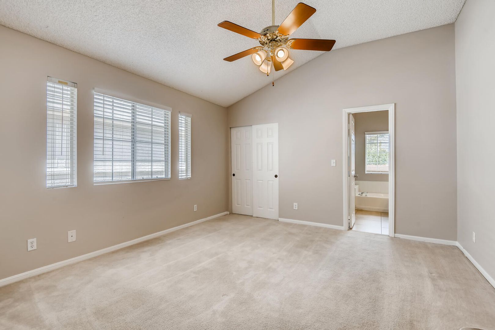 Henderson House: 2507 Kilmaron Cr.