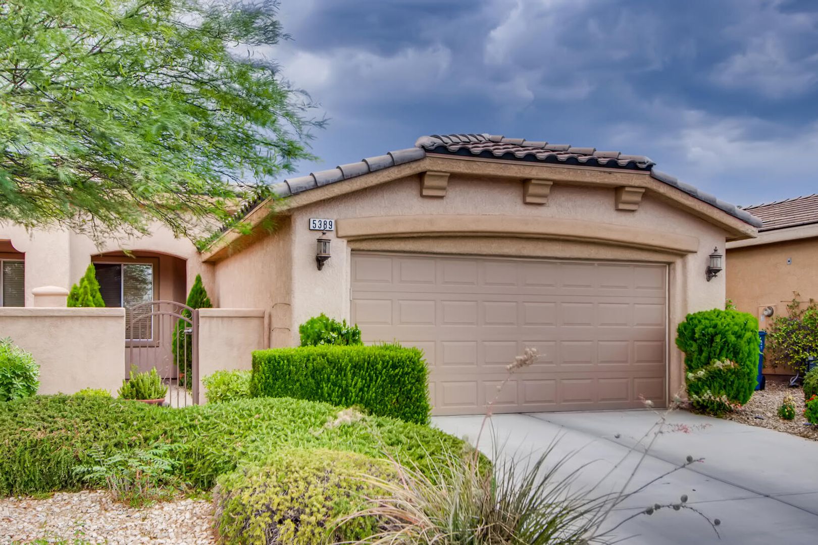 property for rent #1